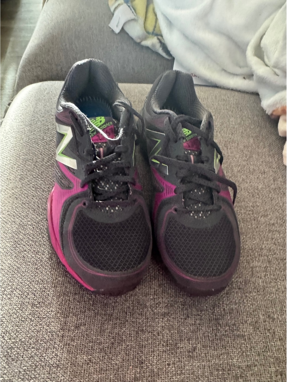 New Balance 1237 Women’s 7.5 Black Pink N2 Cross Training Athletic Shoes - Picture 2 of 8